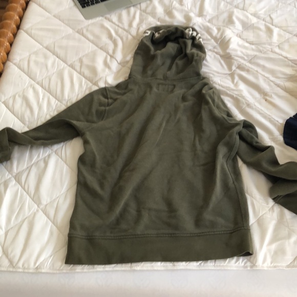 Green Abercrombiehoodie size S - Picture 2 of 3
